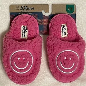 NWT Dluxe by Dearfoams Kids House Shoes Size 7/8